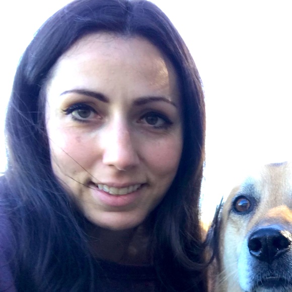 Meet your Posher, Nathalie - Picture 1 of 1